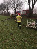 Groźny wypadek w powiecie namysłowskim. Auto rozpadło się na części