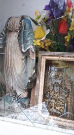 Ucięte głowy świętych i wybite szyby. Akt chuligaństwa w Gąsiorowicach