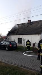 Pożar w domu jednorodzinnym w Antoniowie. Jedna osoba w szpitalu