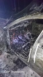 Samochód osobowy spłonął na drodze wojewódzkiej nr 414