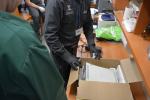 Udaremniono przemyt telefonów komórkowych do więzienia. Były w zasilaczu do konsoli
