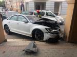 Pijany kierowca wjechał w hotel Piast. Są utrudnienia