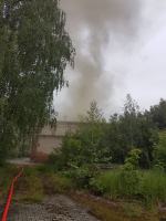 Pożar hali w Prudniku gasiło 17 zastępów straży