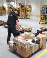 Nielegalny tytoń lub podrobiona odzież są najczęściej zatrzymywane podczas kontroli KAS