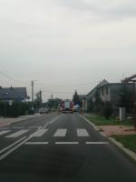 Zderzenie 3 pojazdów w Januszkowicach. Kierujący wjechał w budynek mieszkalny