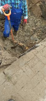 Koparka uszkodziła rurę z gazem. Zamknięto osiedle w Łambinowicach