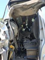 Młyny: Zderzenie samochodu dostawczego z kombajnem zbożowym. Dwie osoby w szpitalu