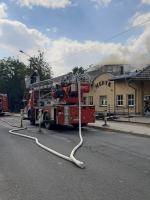 Praszka: "Medyk" w płomieniach. Na miejscu kilkanaście zastępów straży