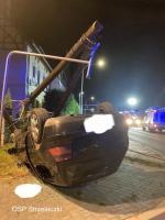 Wypadek samochodu osobowego w Mosznej