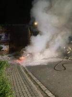 Samochód spłonął w Lewinie Brzeskim. Policja sprawdza czy doszło do podpalenia