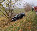 Blisko 2,5 promila alkoholu miał kierujący Volkswagenem. Wjechał w drzewo
