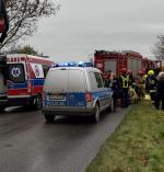 Blisko 2,5 promila alkoholu miał kierujący Volkswagenem. Wjechał w drzewo