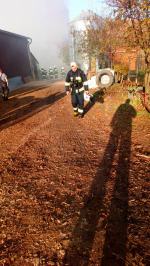 12 zastępów straży gasiło pożar chlewni w gminie Głogówek