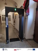 W DPS-ach na Opolszczyźnie stanęły bramki do dezynfekcji