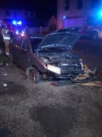 Niebezpieczne zdarzenie drogowe w Tłustomostach. Uczestnicy uciekli 