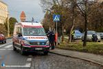 Niebezpieczne potrącenie pieszego na pasach. Interwencja służb w Kluczborku