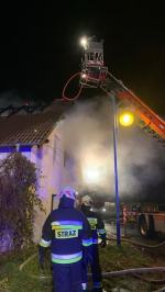 Strażacy gasili pożar pustostanu w Gogolinie