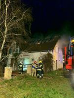 Strażacy gasili pożar pustostanu w Gogolinie