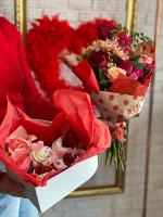 Dziś walentynki. Czym obdarowują się zakochani? 