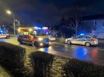 Potrącenie pieszej na Chabrach. Droga jest zablokowana 