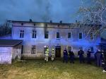 Pożar w mieszkaniu na pierwszym piętrze w Zawadzkiem. Paliła się...wersalka