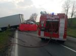Zderzenie 3 pojazdów w powiecie nyskim. Poszkodowane 3 osoby