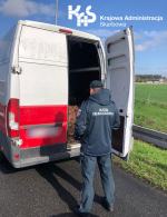 39 wiązek tytoniu o wadze półtorej tony przewożono autostradą A4