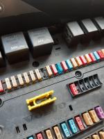 Przewóz międzynarodowy z nielegalnym emulatorem AdBlue i niebezpieczną usterką