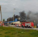 Płonie magazyn w Lubrzy. W akcji kilkanaście zastępów straży 