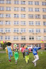 Animatorzy z Fundacji dr Clown również zadbali o małych pacjentów w Dzień Dziecka