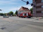 Zderzenie pojazdów na skrzyżowaniu w Opolu. Poszkodowana kobieta z dwójką dzieci