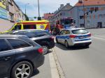 Zderzenie pojazdów na skrzyżowaniu w Opolu. Poszkodowana kobieta z dwójką dzieci