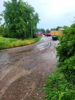 Kilkudziesięciu strażaków gasiło pożar na składowisku odpadów w Szymiszowie