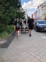 Wolontariusze z akcji "Jedzenie Zamiast Bomb karmili bezdomnych przez 7 miesięcy