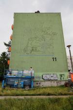 Na osiedlu Armii Krajowej rozpoczęto malowanie. Będzie mural z opolskim superbohaterem