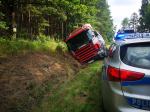 Dwa samochody ciężarowe i bus dostawczy zderzyły się w powiecie kluczborskim