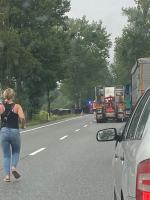 Tir wywrócił się na DK 39. Ranne dziecko i kierowca