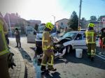 Zderzenie pojazdów w Praszce. Jedna osoba przewieziona do szpitala
