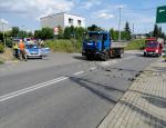 Dwie osoby trafiły do szpitala po czołowym zderzeniu osobówki z samochodem ciężarowym