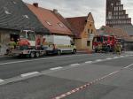 Samochód wjechał w budynek mieszkalny. Pojazd uszkodził przyłącze gazu