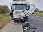 Zderzenie busa z ciężarówką w powiecie oleskim. Nie żyje 62-letni kierowca