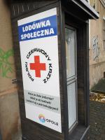 W Opolu ponownie stanęła lodówka społeczna. Nie wyrzucajmy - podzielmy się