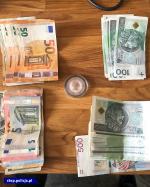 Gang okradający podróżnych w pociągach rozbity