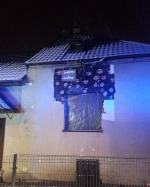 Pożar budynku w Kędzierzynie-Koźlu. Strażacy ewakuowali nieprzytomna osobę