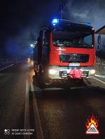 Pożar domu w powiecie Oleskim. W akcji 9 zastępów straży