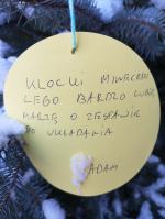 Choinka w Talentowni nadal pełna życzeń. O czym marzą samotni i najmłodsi?