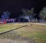 Pożar w gminie Zawadzkie. Spłonęło pomieszczenie gospodarcze, auto i 14 kur