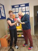 Tysiące pszczół zginęło. Ktoś "przewietrzył" ule w pasiece w powiecie brzeskim