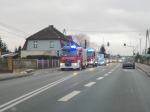 Po zderzeniu pojazdów jeden wjechał w ogrodzenie posesji. Utrudnienia w Lędzinach