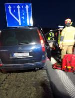 Kierowca zasłabł za kierownicą i uderzył w bariery na A4
